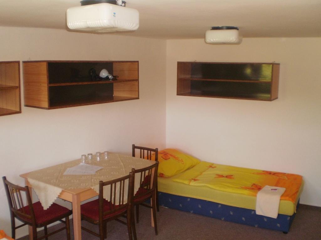 Hotel Pod Skalou Pisek  Luaran gambar
